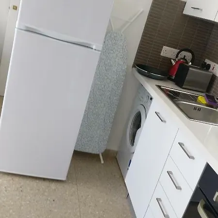 Sea Breeze Sleeps 2 Apartament